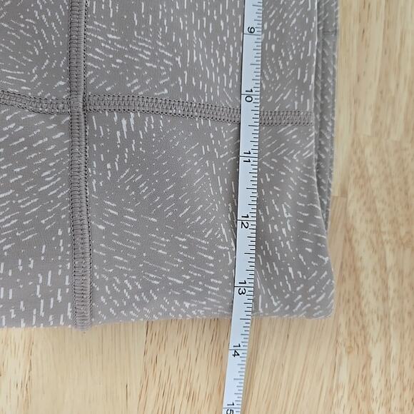 Athleta Salutation Stash Pocket Leggings Beige Women’s Size Small Tight Athletic - Picture 5 of 9